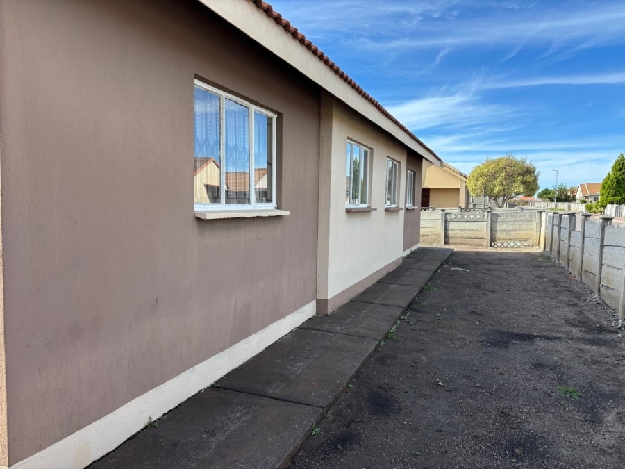 4 Bedroom Property for Sale in Freedom Park North West